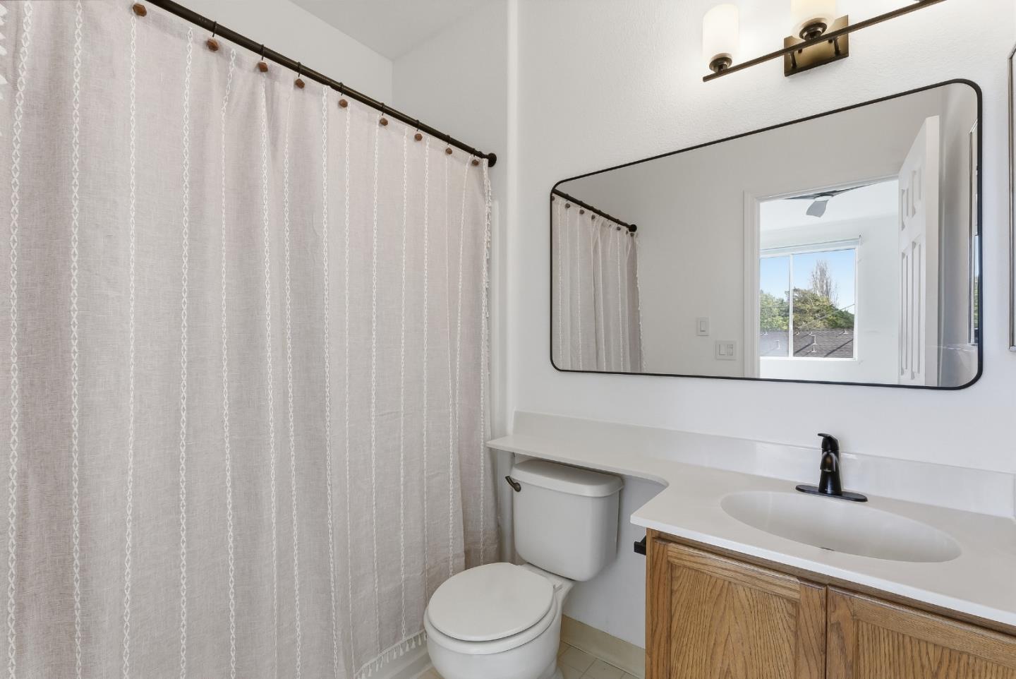Detail Gallery Image 22 of 30 For 222 Everson Dr, Santa Cruz,  CA 95060 - 2 Beds | 2 Baths