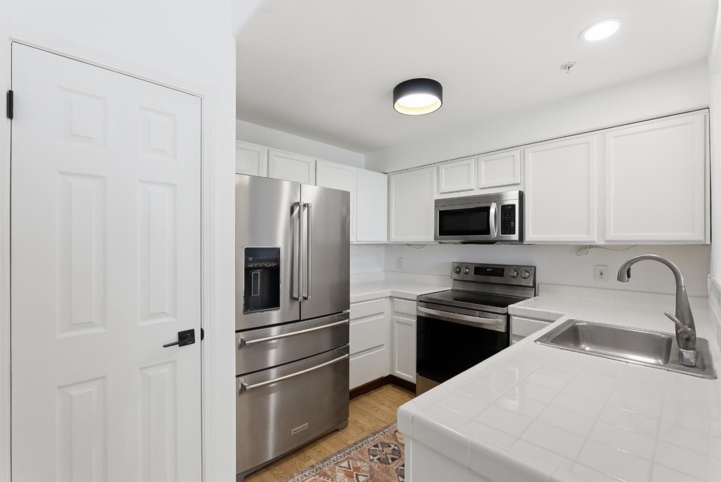 Detail Gallery Image 7 of 30 For 222 Everson Dr, Santa Cruz,  CA 95060 - 2 Beds | 2 Baths