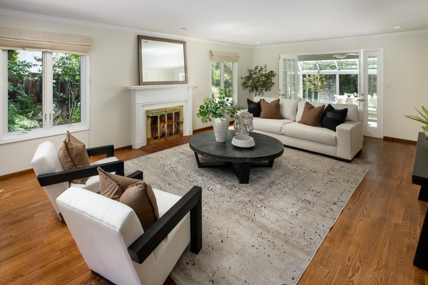 Detail Gallery Image 3 of 34 For 1011 via Del Pozo, Los Altos,  CA 94022 - 4 Beds | 2/1 Baths