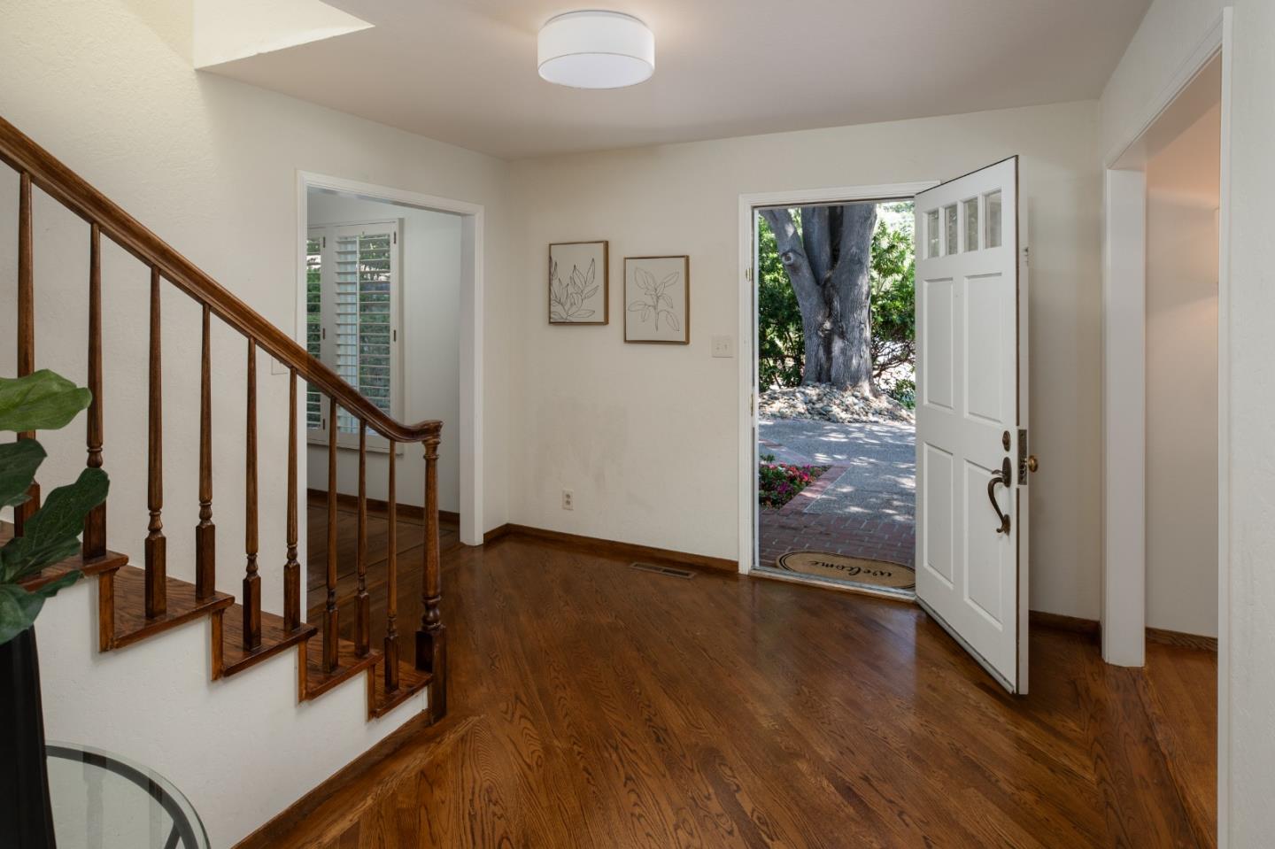 Detail Gallery Image 5 of 34 For 1011 via Del Pozo, Los Altos,  CA 94022 - 4 Beds | 2/1 Baths