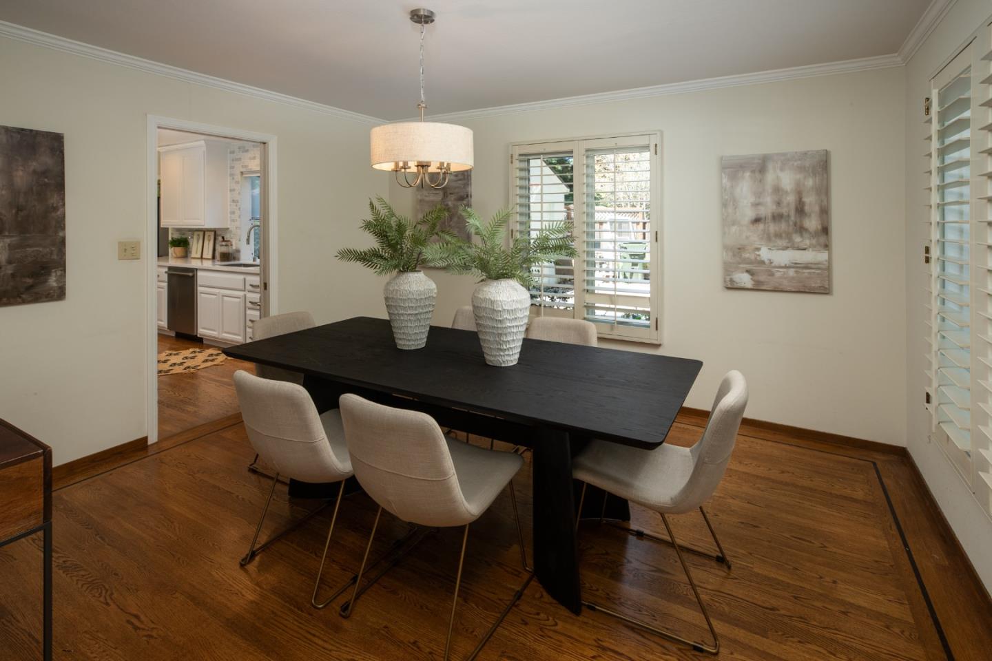 Detail Gallery Image 6 of 34 For 1011 via Del Pozo, Los Altos,  CA 94022 - 4 Beds | 2/1 Baths