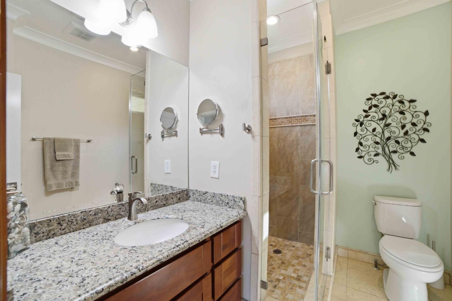 Detail Gallery Image 11 of 41 For 704 S 12th St, San Jose,  CA 95112 - 3 Beds | 2 Baths