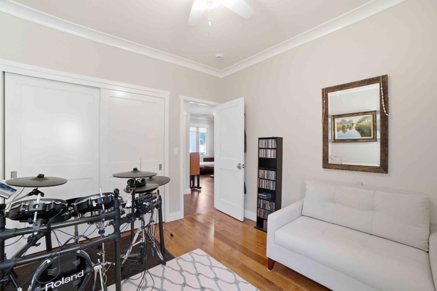 Detail Gallery Image 16 of 41 For 704 S 12th St, San Jose,  CA 95112 - 3 Beds | 2 Baths