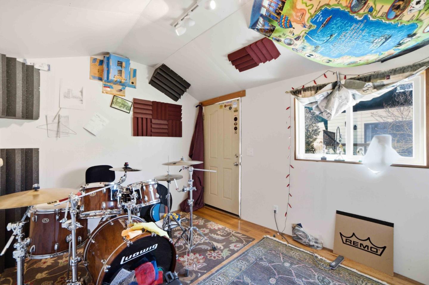 Detail Gallery Image 29 of 41 For 704 S 12th St, San Jose,  CA 95112 - 3 Beds | 2 Baths