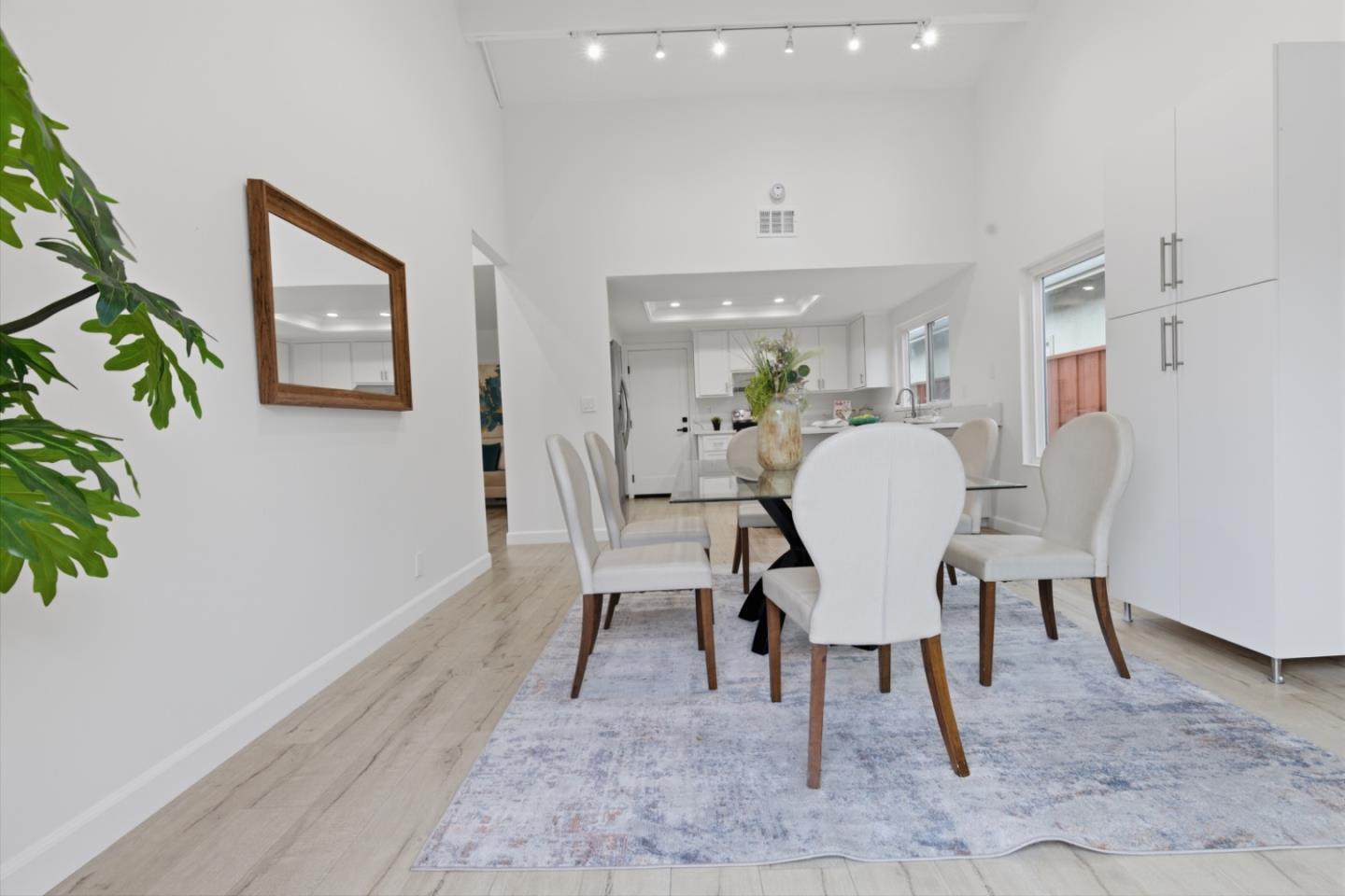 Detail Gallery Image 16 of 27 For 4542 Amiens Ave, Fremont,  CA 94555 - 3 Beds | 2 Baths