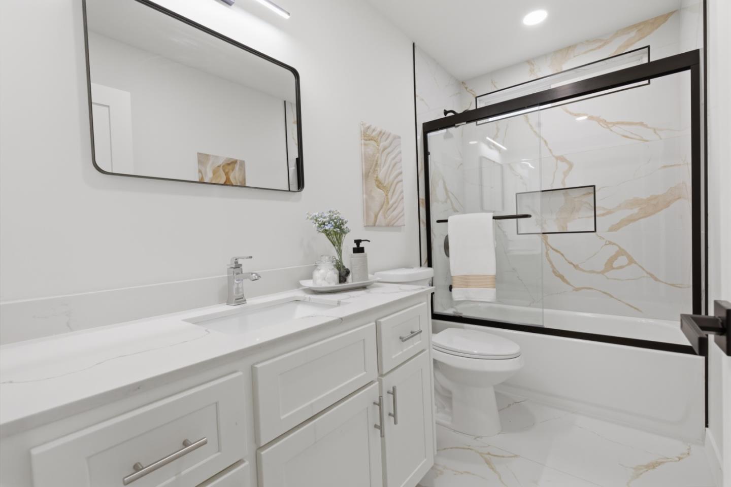 Detail Gallery Image 8 of 27 For 4542 Amiens Ave, Fremont,  CA 94555 - 3 Beds | 2 Baths