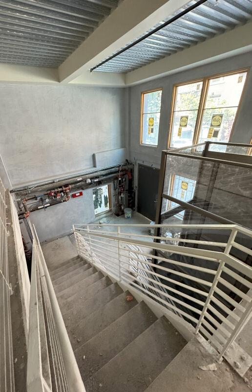 Detail Gallery Image 4 of 4 For 697 Sutter St, San Francisco,  CA 94102 - – Beds | – Baths