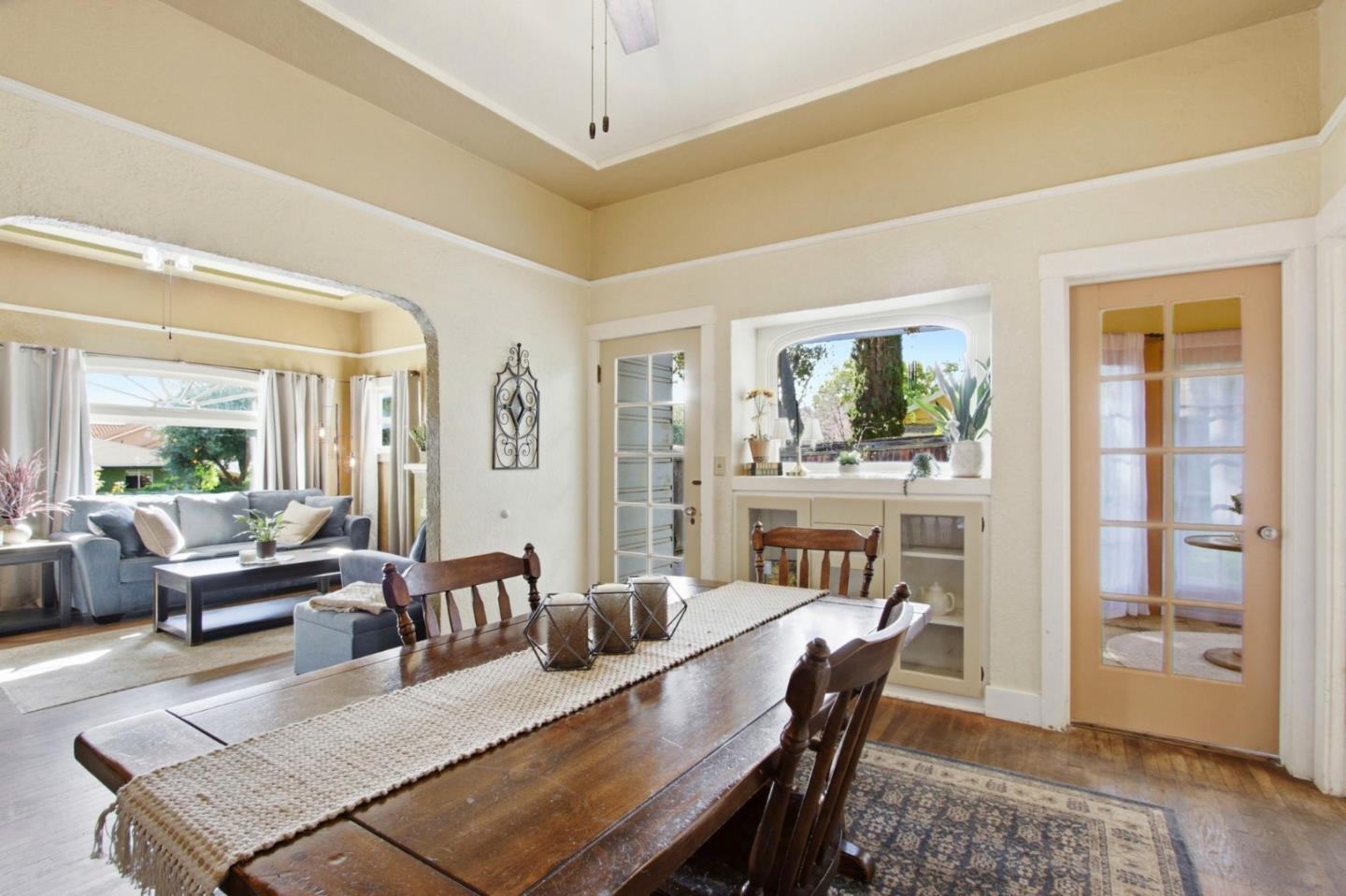 Detail Gallery Image 18 of 39 For 10625 Merriman Rd, Cupertino,  CA 95014 - 3 Beds | 1/1 Baths