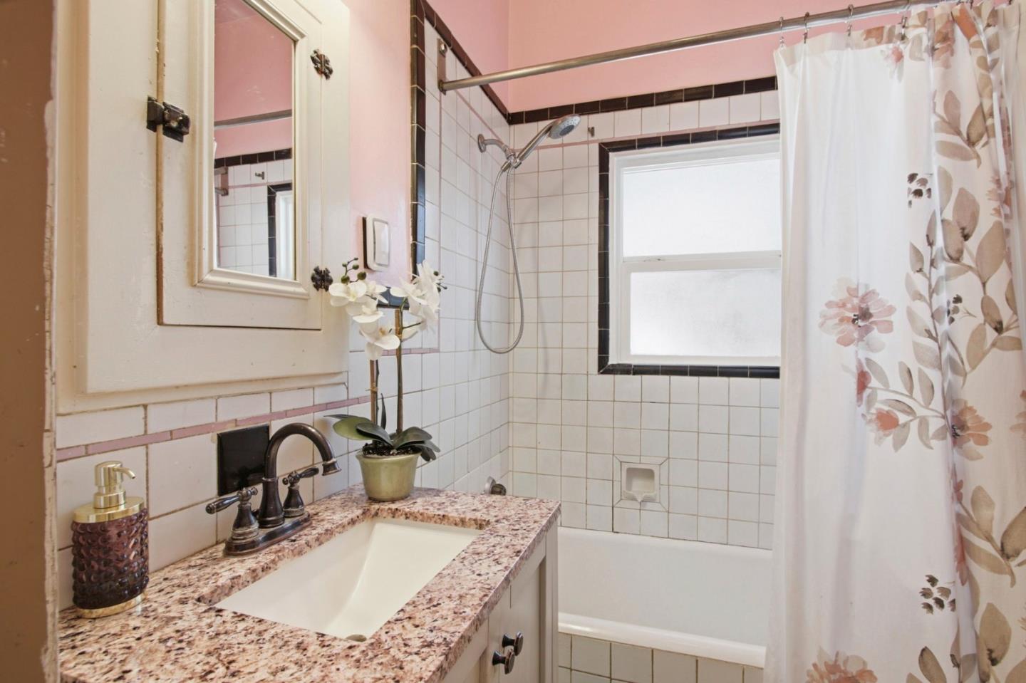 Detail Gallery Image 27 of 39 For 10625 Merriman Rd, Cupertino,  CA 95014 - 3 Beds | 1/1 Baths