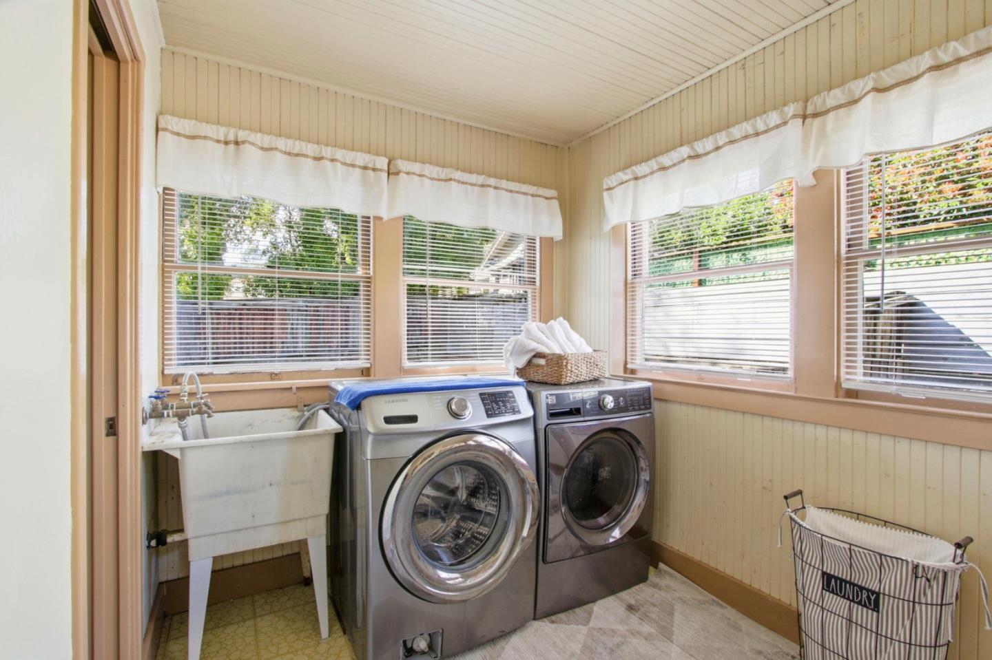 Detail Gallery Image 29 of 39 For 10625 Merriman Rd, Cupertino,  CA 95014 - 3 Beds | 1/1 Baths