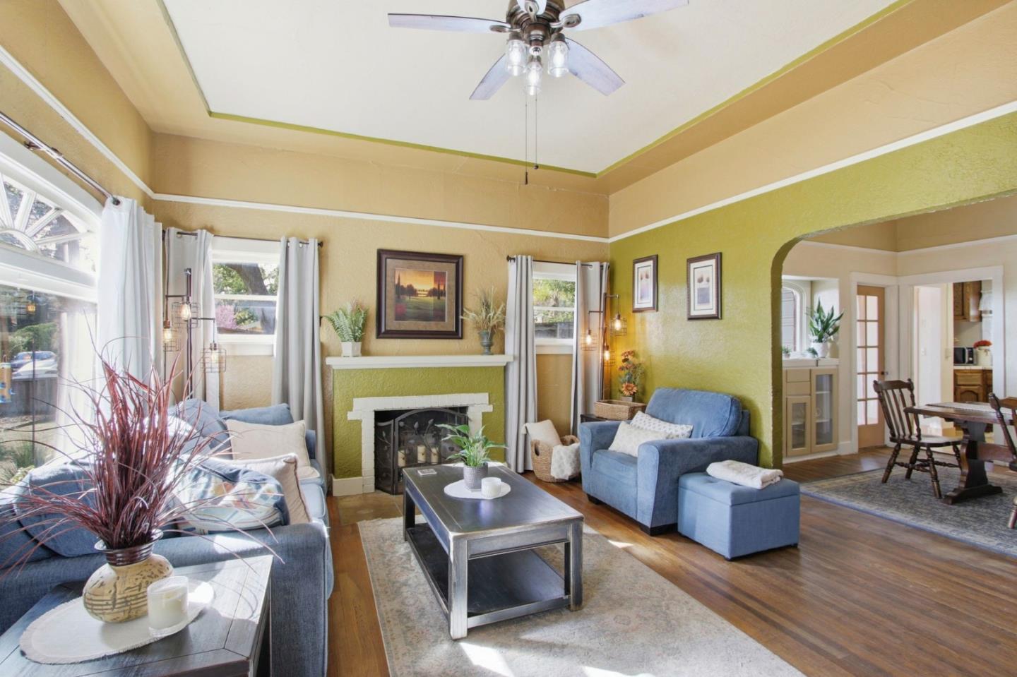 Detail Gallery Image 7 of 39 For 10625 Merriman Rd, Cupertino,  CA 95014 - 3 Beds | 1/1 Baths