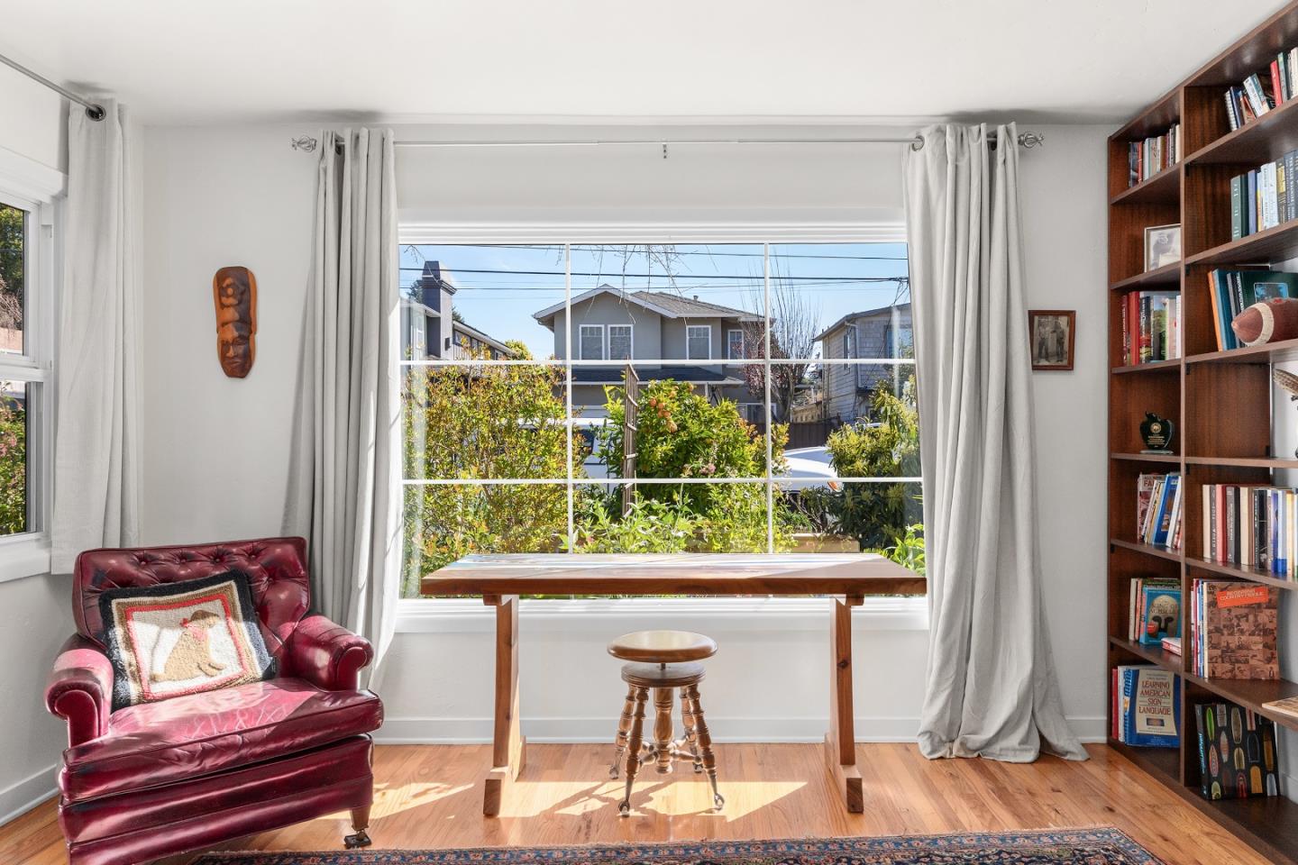 Detail Gallery Image 7 of 22 For 609 Oak Dr, Capitola,  CA 95010 - 2 Beds | 1 Baths