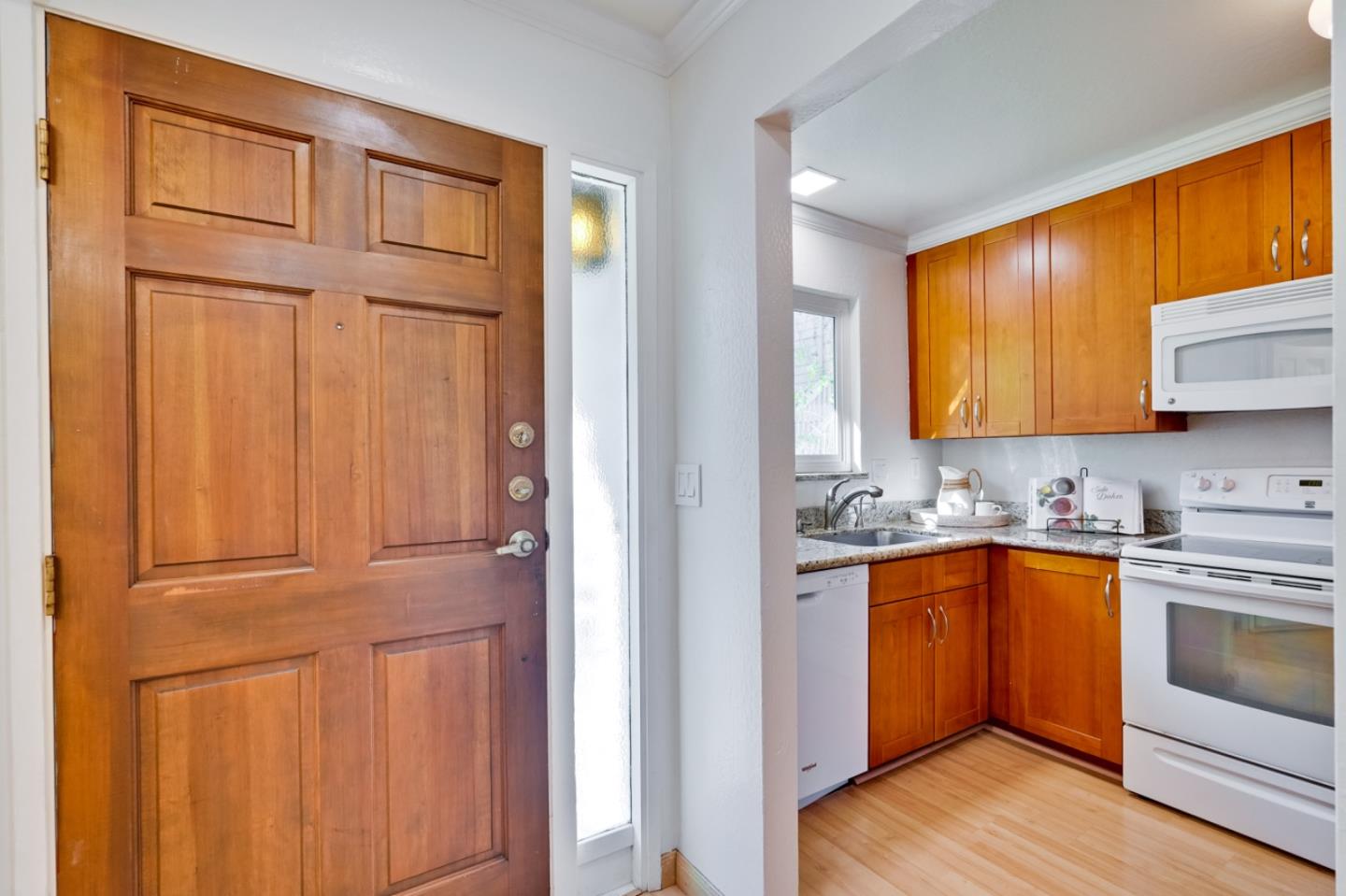 Photo #4: ML82037128 Listing: Photo #4