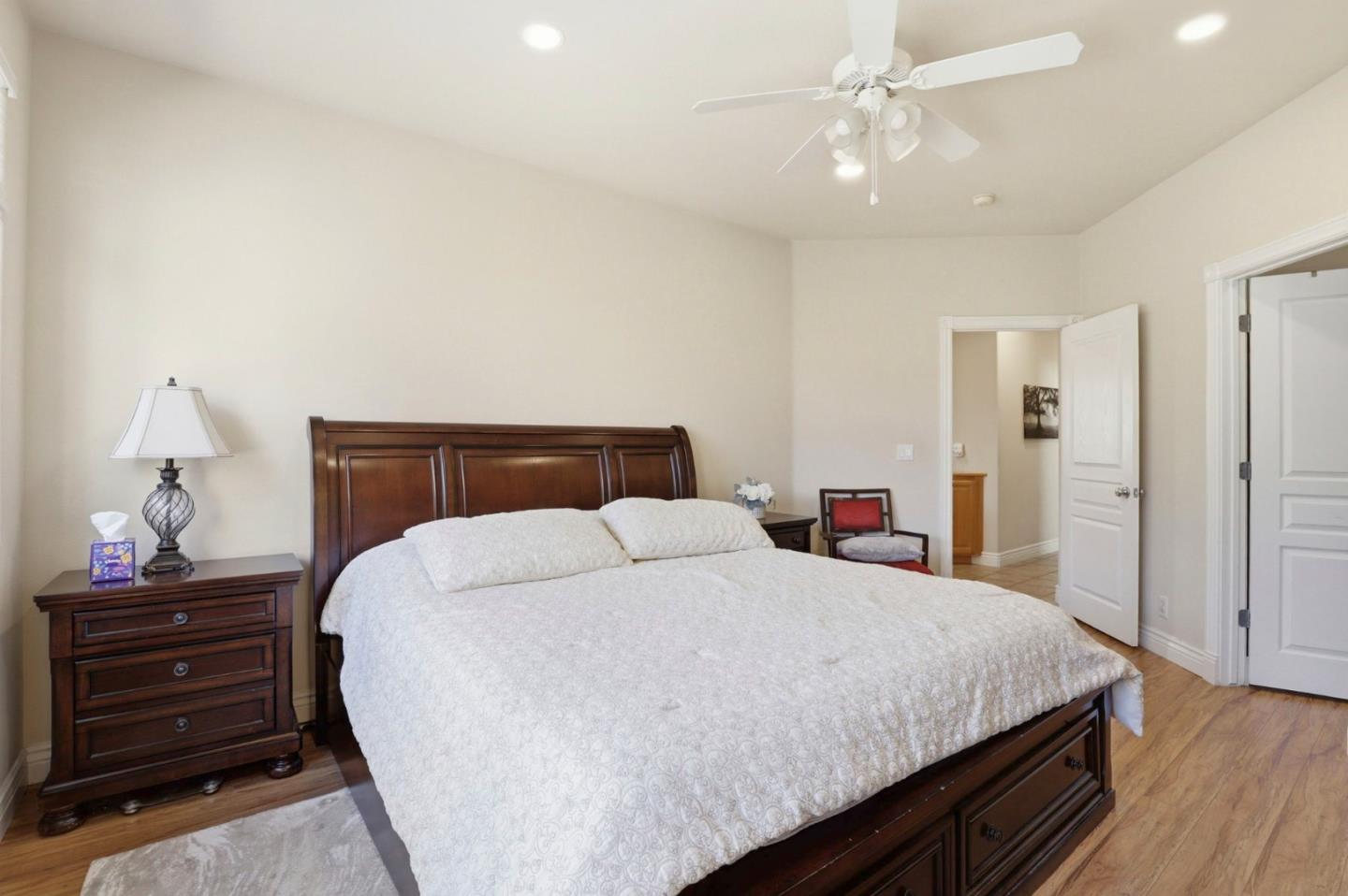 Detail Gallery Image 14 of 29 For 580 Calle Buena Vis, Morgan Hill,  CA 95037 - 3 Beds | 2 Baths