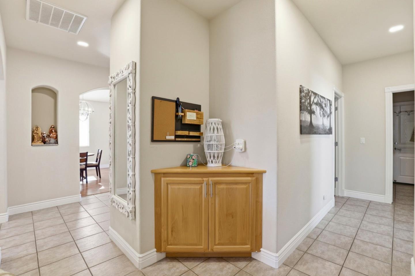 Detail Gallery Image 29 of 29 For 580 Calle Buena Vis, Morgan Hill,  CA 95037 - 3 Beds | 2 Baths