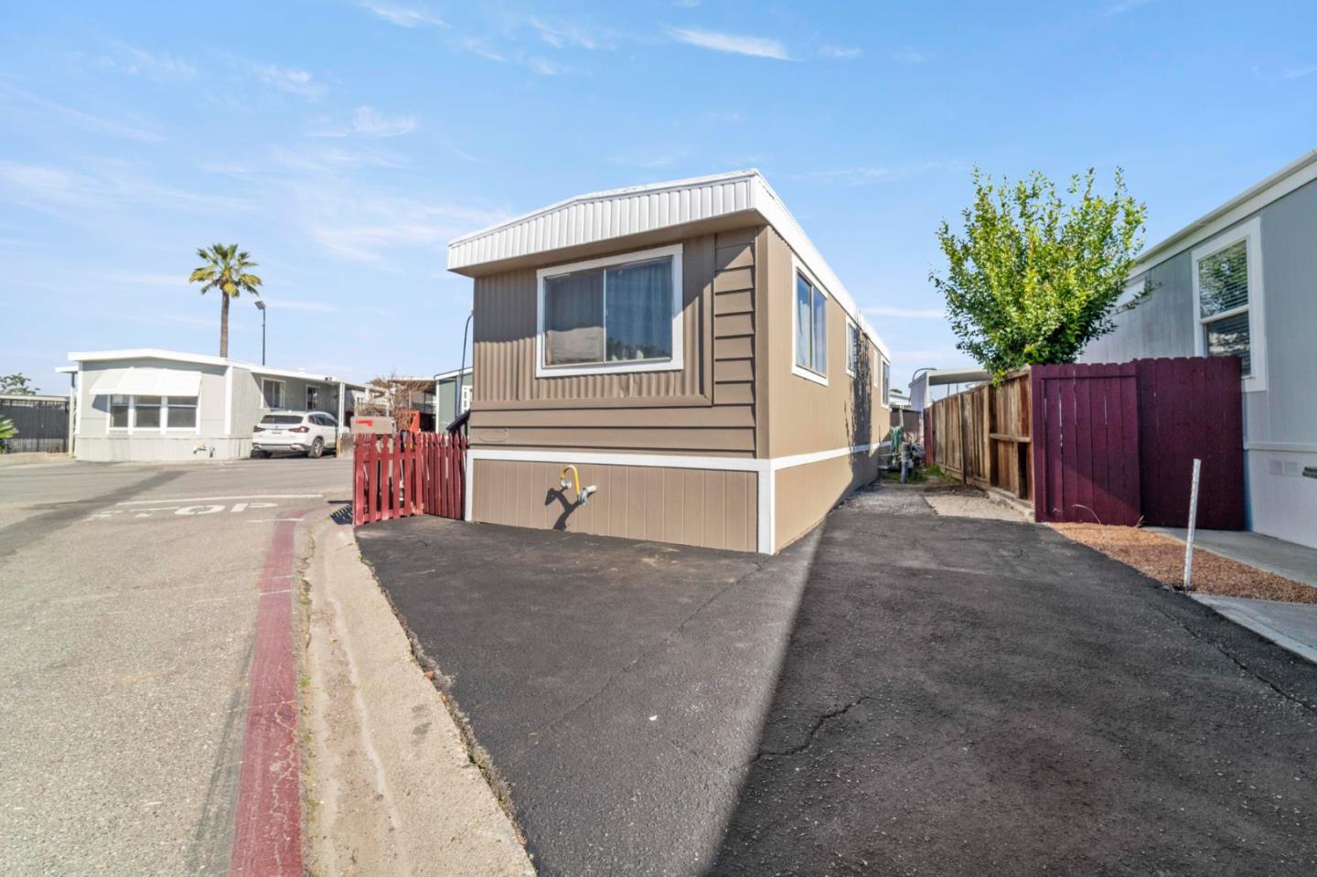 Detail Gallery Image 3 of 20 For 2150 Monterey Rd #144,  San Jose,  CA 95112 - 1 Beds | 1 Baths