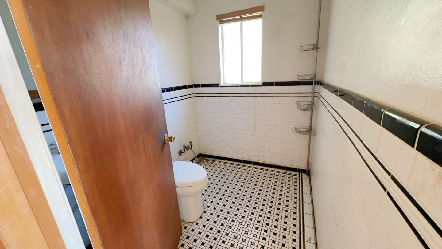 Detail Gallery Image 11 of 33 For 9751 Ernst Rd, Coulterville,  CA 95311 - 2 Beds | 2 Baths