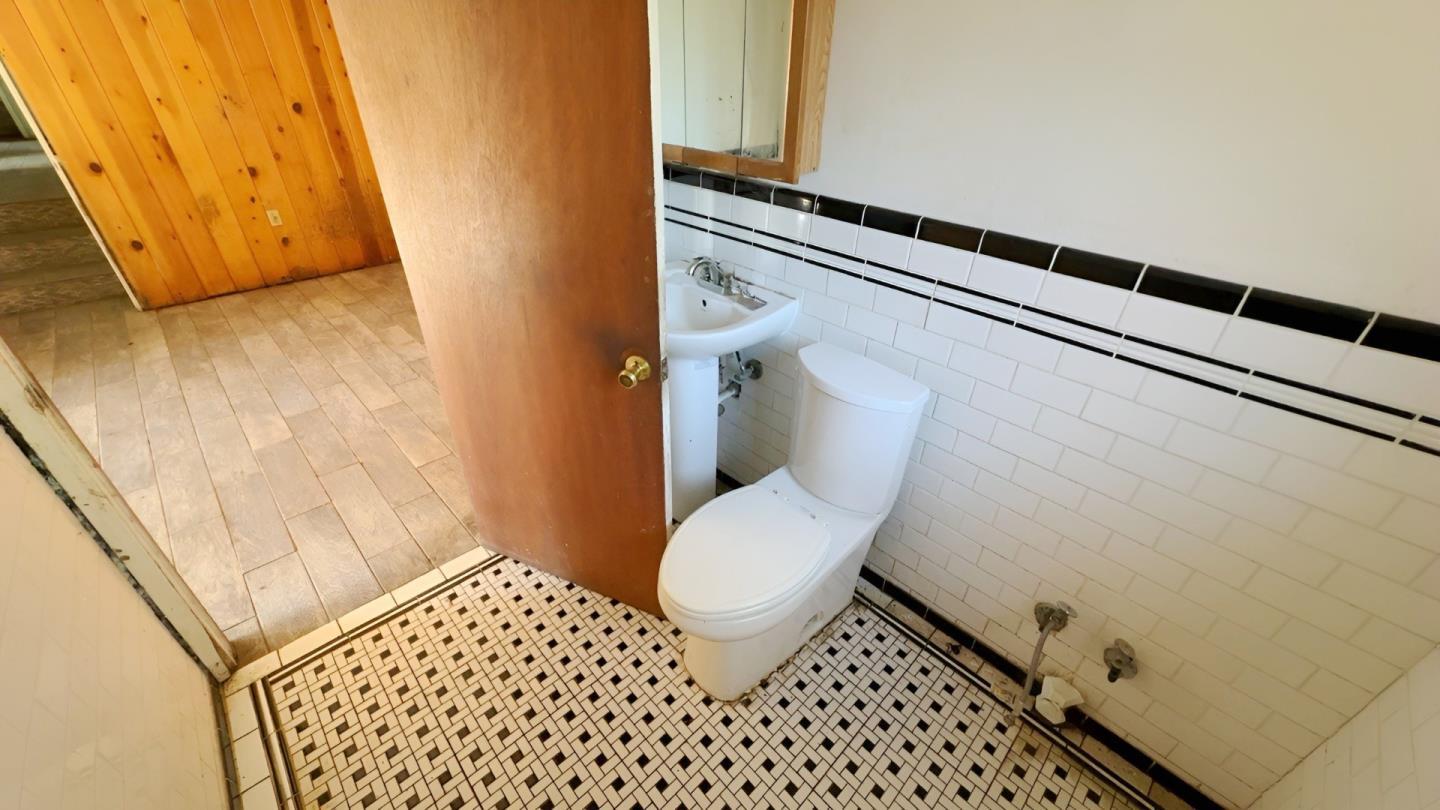 Detail Gallery Image 12 of 33 For 9751 Ernst Rd, Coulterville,  CA 95311 - 2 Beds | 2 Baths