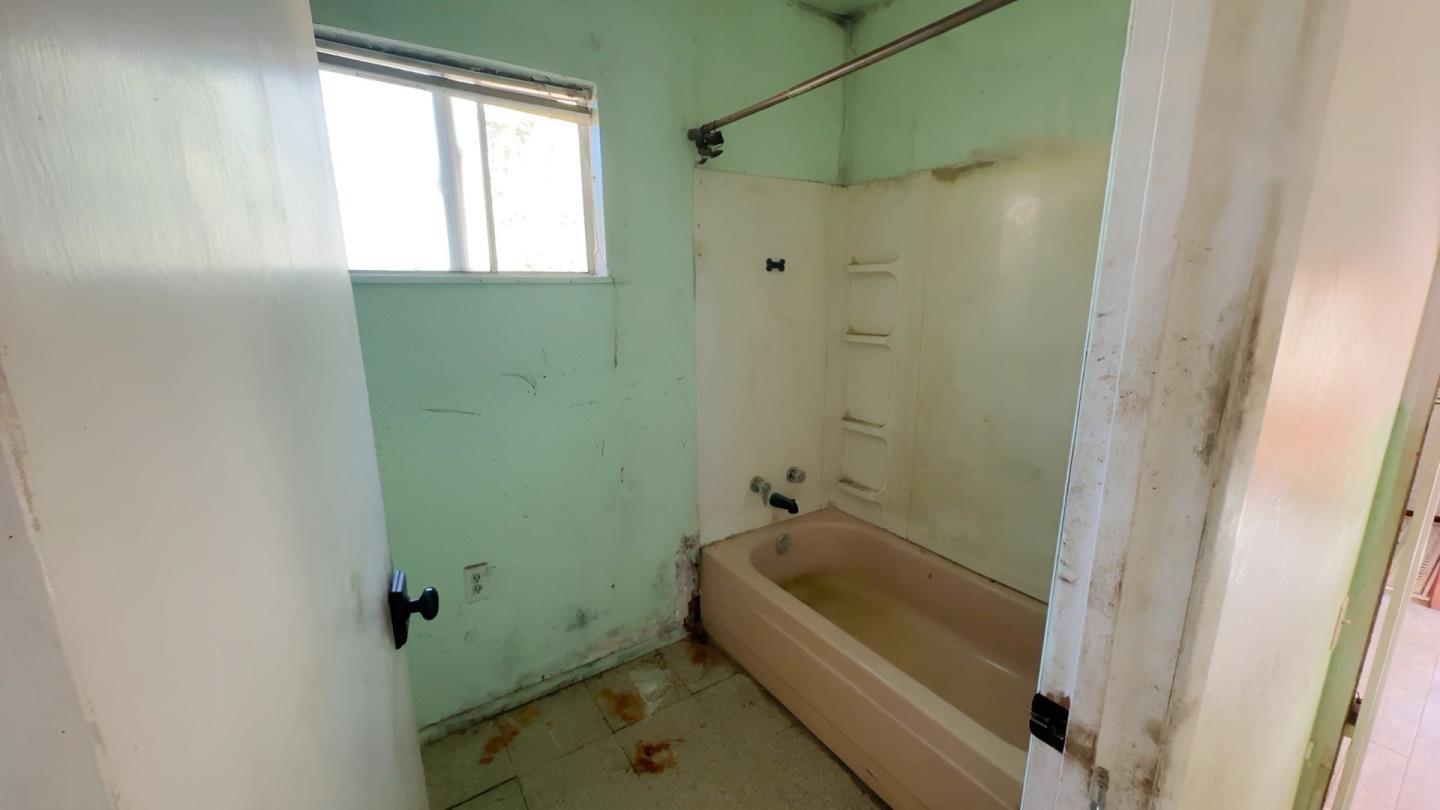 Detail Gallery Image 14 of 33 For 9751 Ernst Rd, Coulterville,  CA 95311 - 2 Beds | 2 Baths