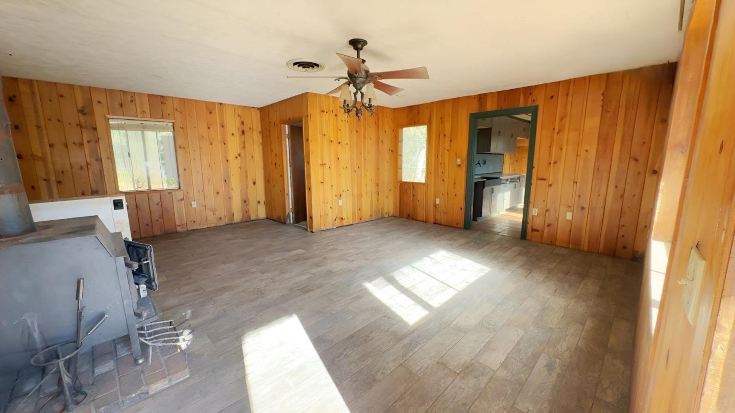 Detail Gallery Image 8 of 33 For 9751 Ernst Rd, Coulterville,  CA 95311 - 2 Beds | 2 Baths
