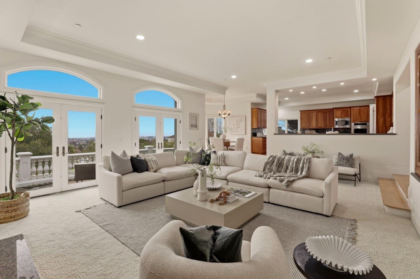 Detail Gallery Image 15 of 60 For 140 Tobin Clark Dr, Hillsborough,  CA 94010 - 5 Beds | 5/1 Baths