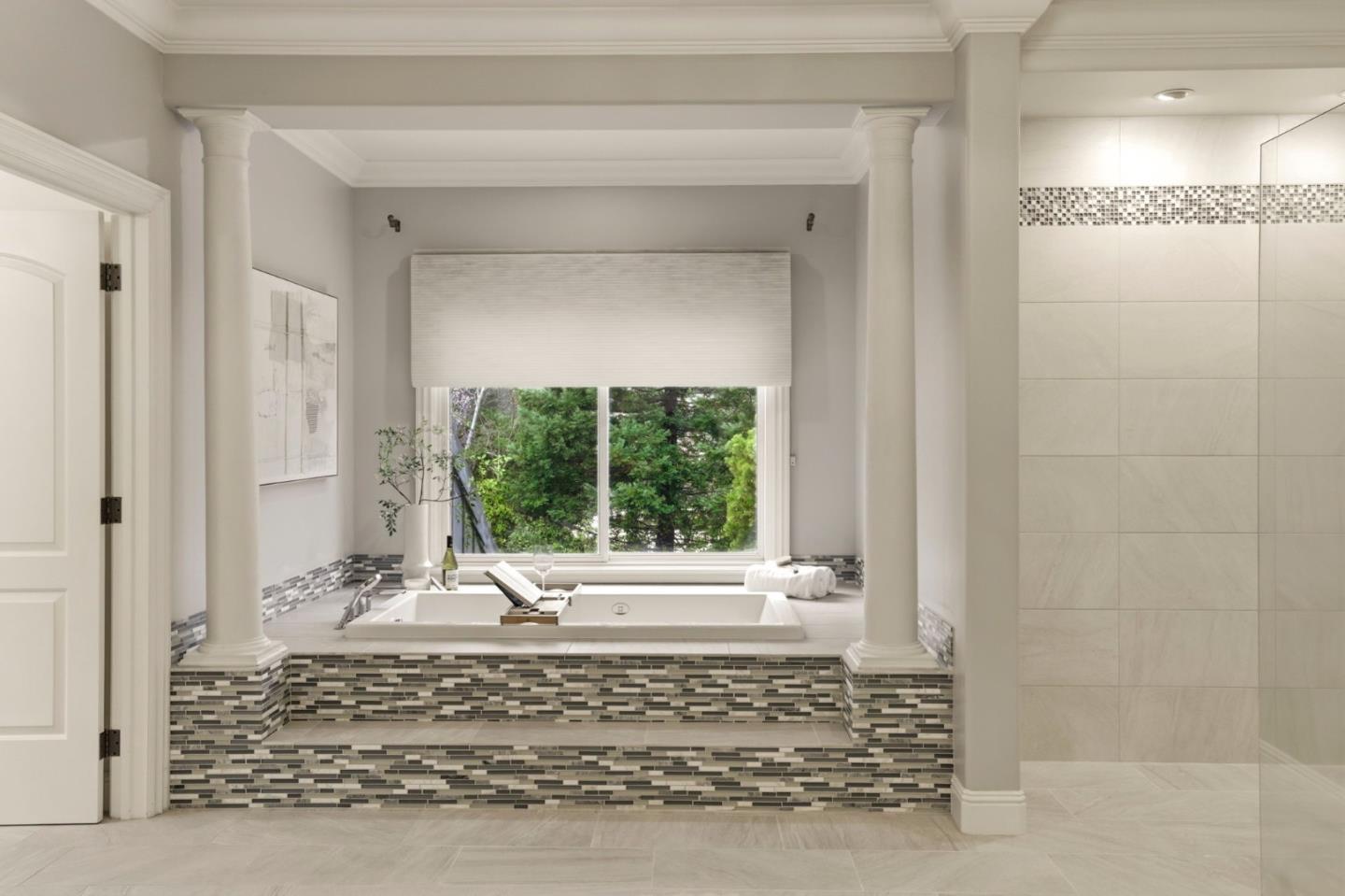 Detail Gallery Image 34 of 60 For 140 Tobin Clark Dr, Hillsborough,  CA 94010 - 5 Beds | 5/1 Baths