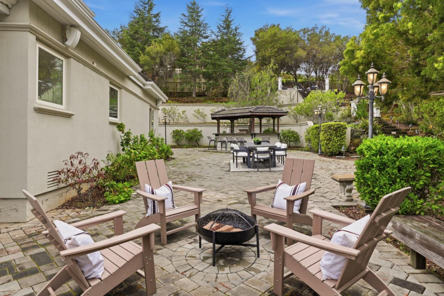 Detail Gallery Image 51 of 60 For 140 Tobin Clark Dr, Hillsborough,  CA 94010 - 5 Beds | 5/1 Baths