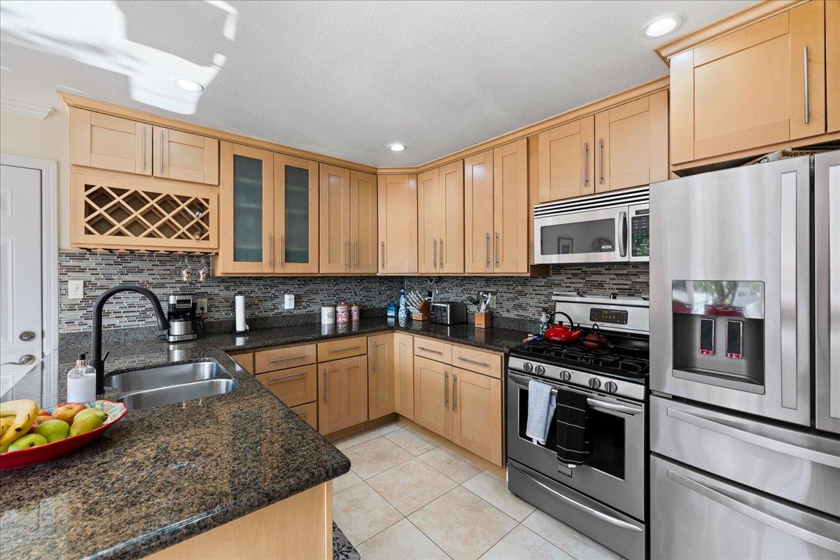 Detail Gallery Image 4 of 42 For 226 San Mateo Ave, Los Gatos,  CA 95030 - 4 Beds | 4 Baths