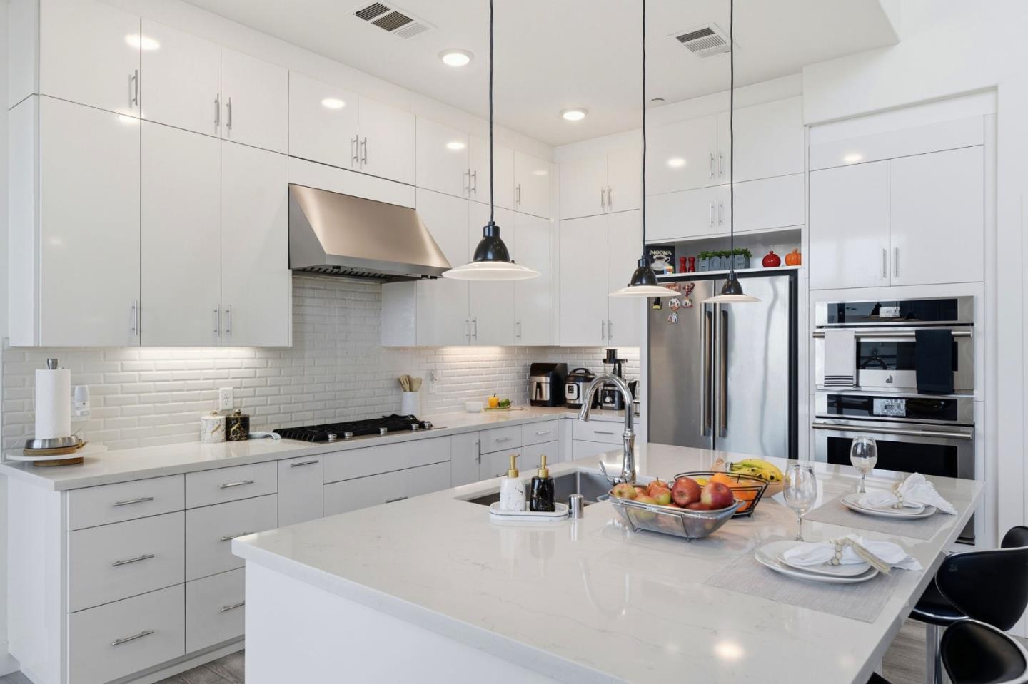 Detail Gallery Image 10 of 44 For 1748 Kilowatt Way #401,  Fremont,  CA 94539 - 3 Beds | 2/1 Baths