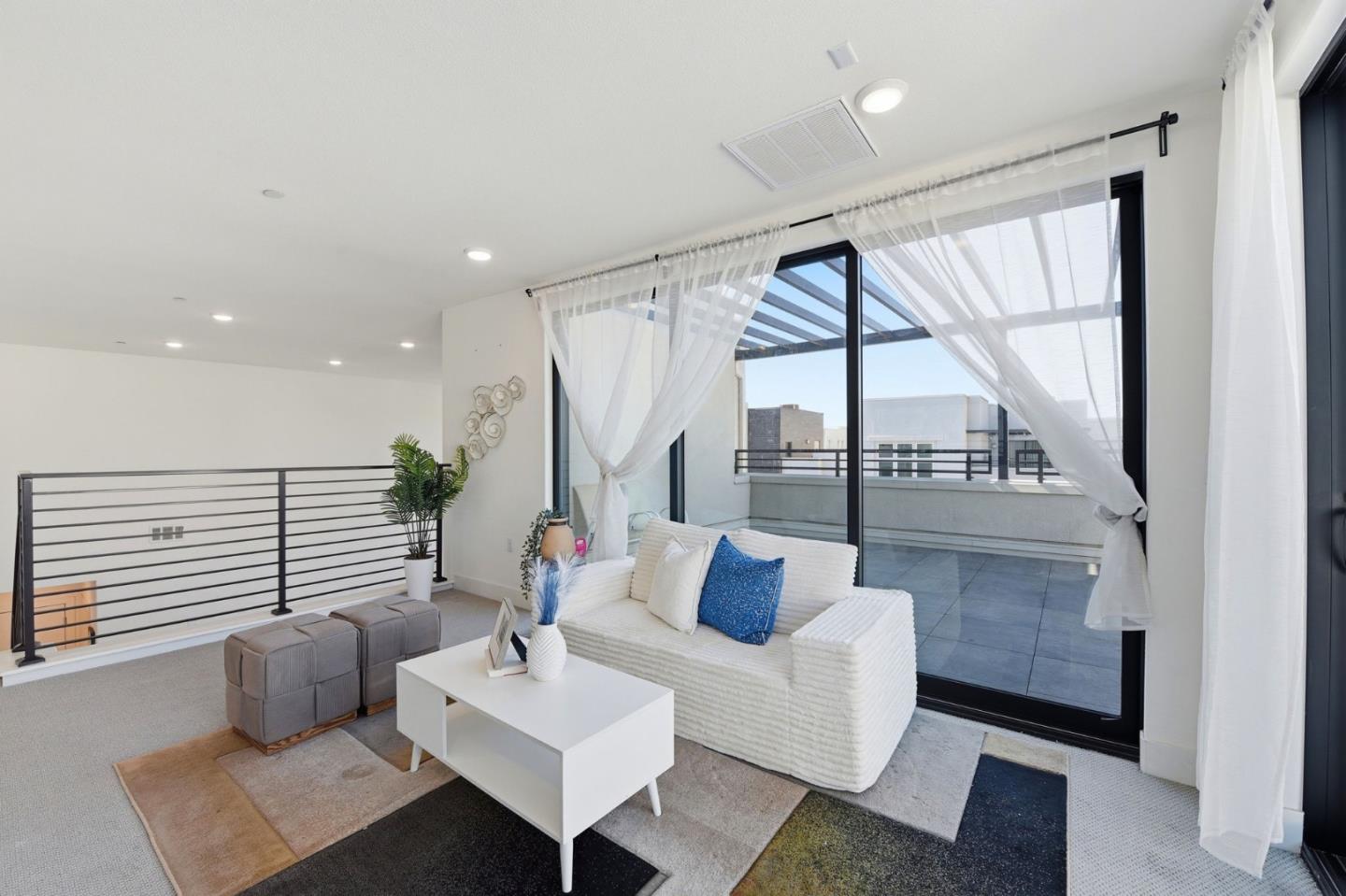 Detail Gallery Image 14 of 44 For 1748 Kilowatt Way #401,  Fremont,  CA 94539 - 3 Beds | 2/1 Baths