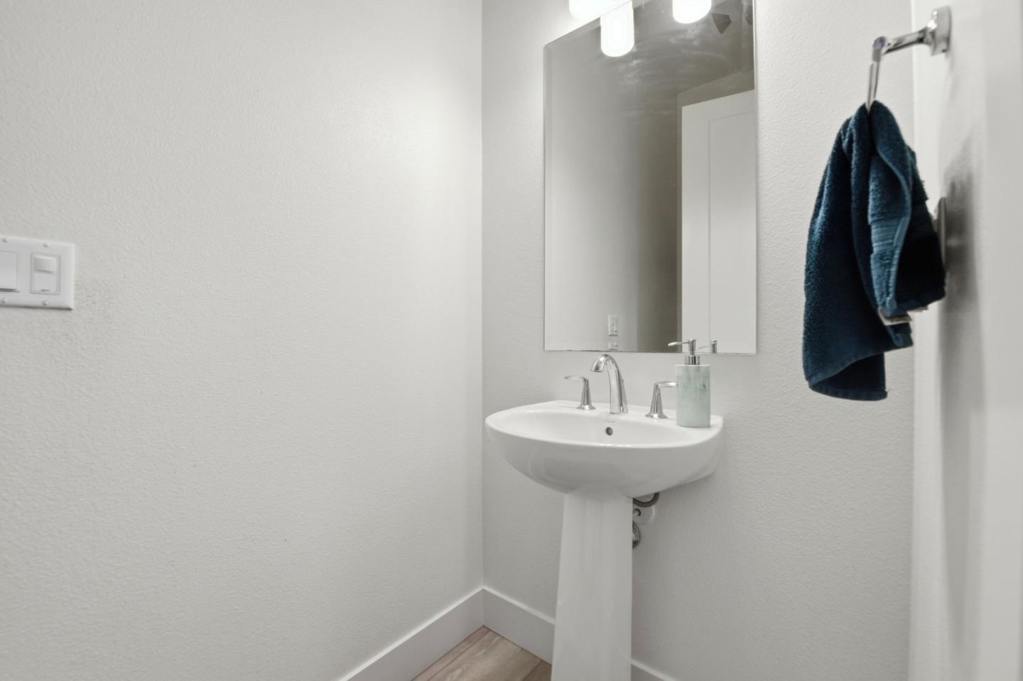 Detail Gallery Image 27 of 44 For 1748 Kilowatt Way #401,  Fremont,  CA 94539 - 3 Beds | 2/1 Baths