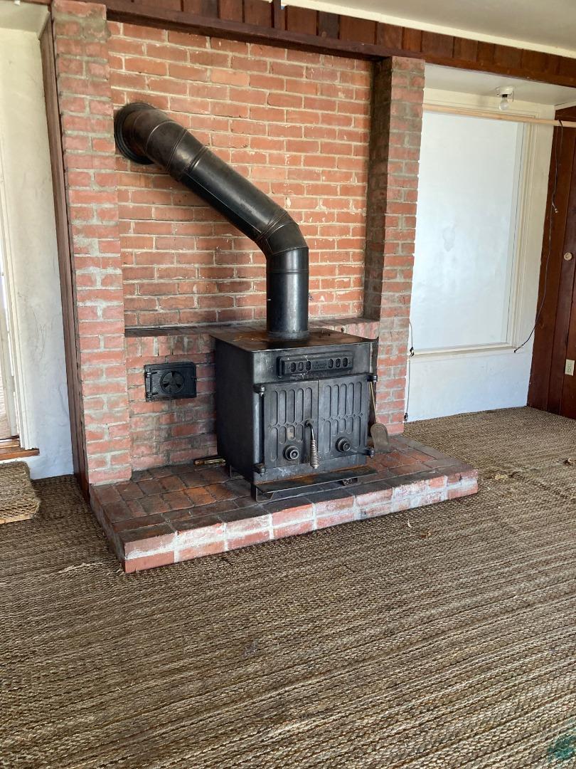 Detail Gallery Image 6 of 10 For 1355 La Salle Ave, Seaside,  CA 93955 - 4 Beds | 3 Baths