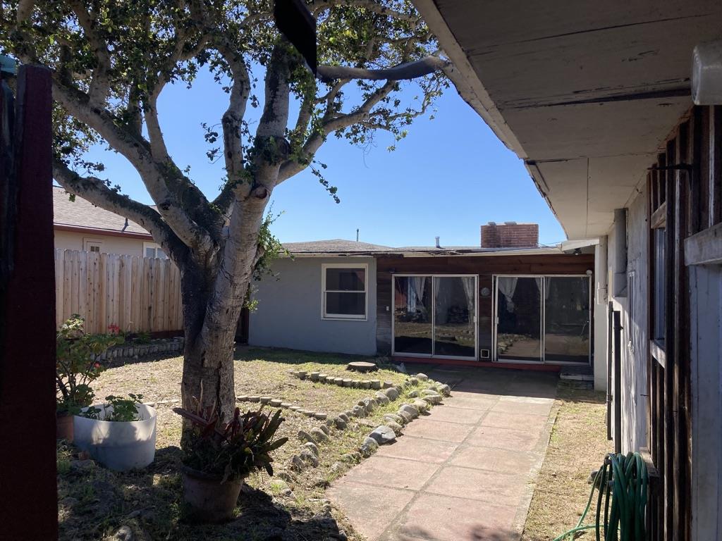 Detail Gallery Image 8 of 10 For 1355 La Salle Ave, Seaside,  CA 93955 - 4 Beds | 3 Baths