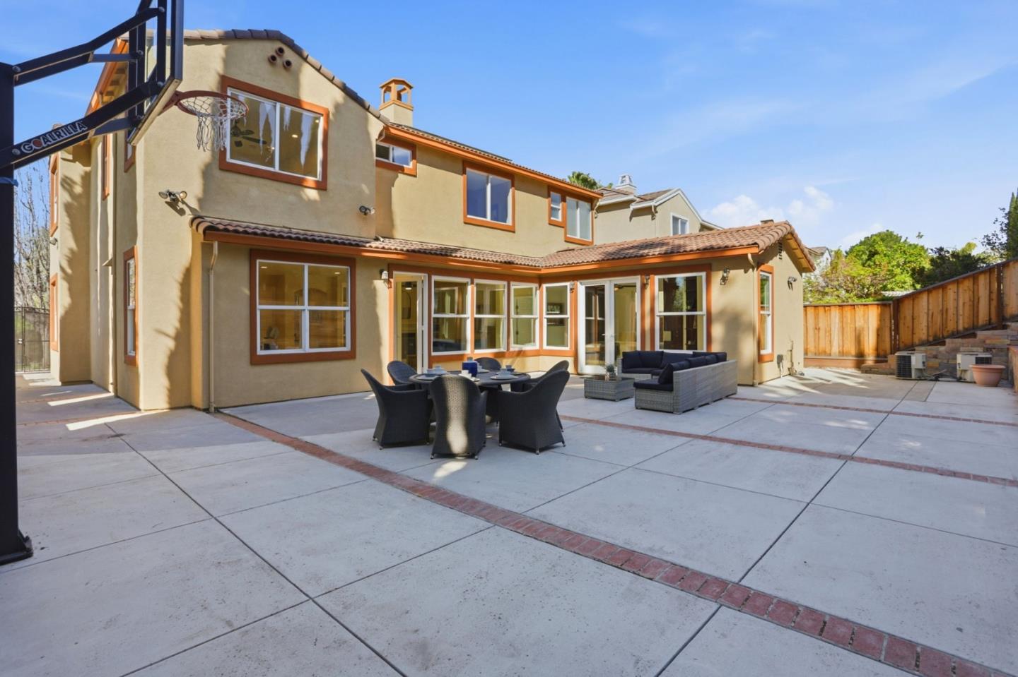 Detail Gallery Image 41 of 65 For 3946 Louvre Ave, San Jose,  CA 95135 - 5 Beds | 3/1 Baths