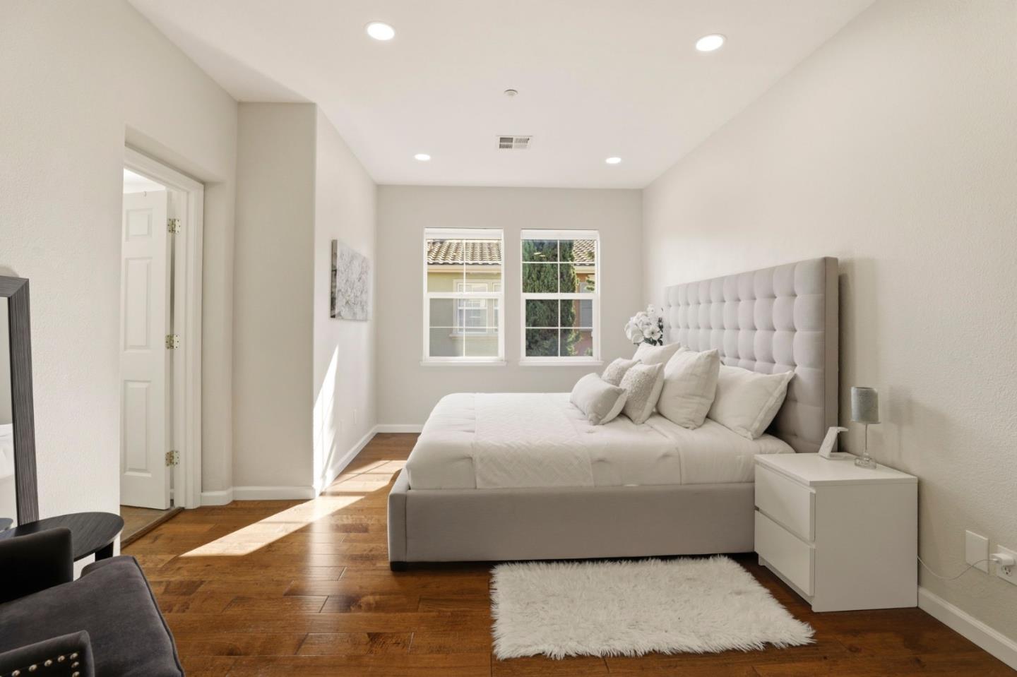 Detail Gallery Image 25 of 53 For 314 Mullinix Way, San Jose,  CA 95136 - 3 Beds | 2/1 Baths