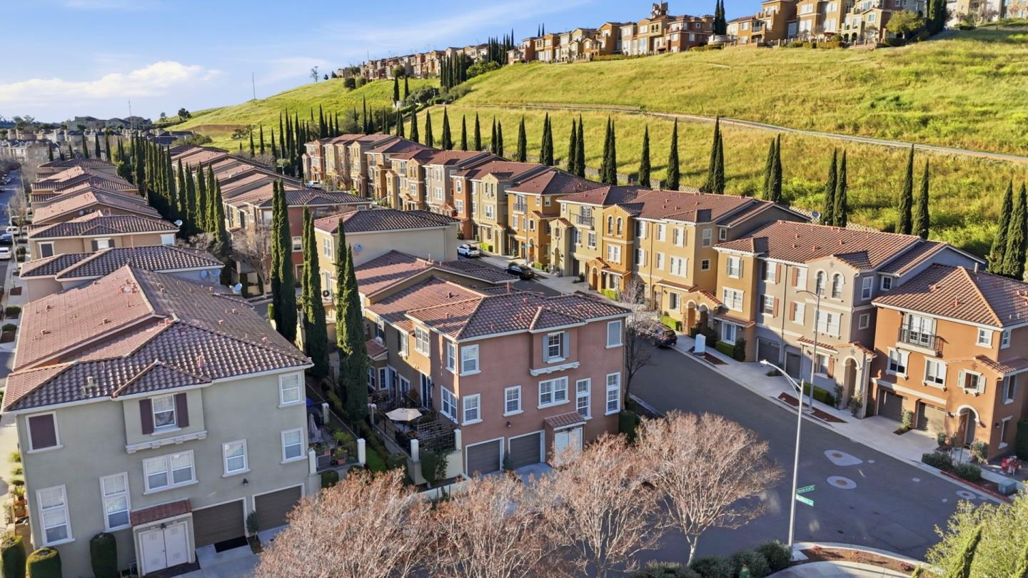 Detail Gallery Image 34 of 53 For 314 Mullinix Way, San Jose,  CA 95136 - 3 Beds | 2/1 Baths