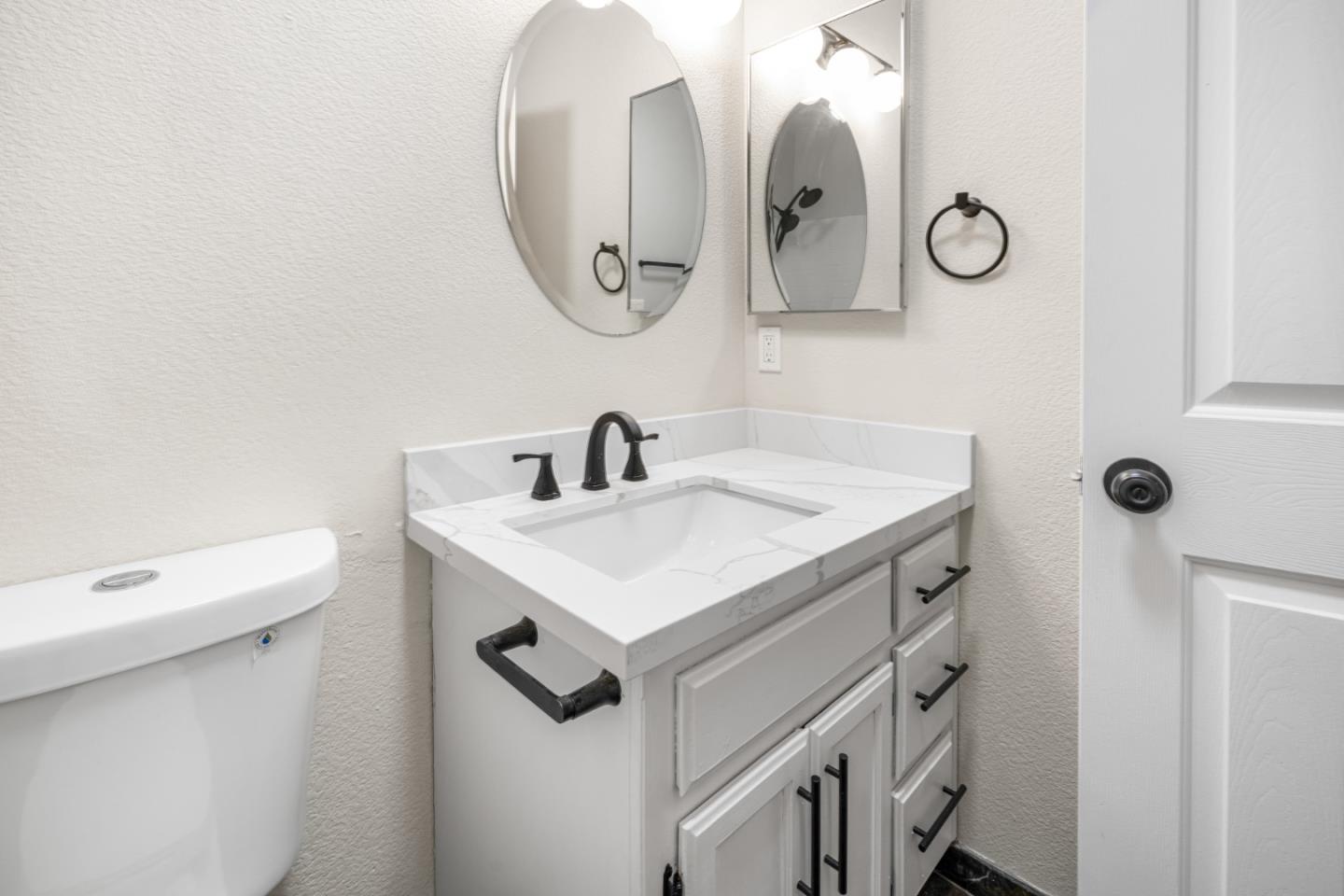 Detail Gallery Image 15 of 27 For 1940 Sycamore Ct, Hollister,  CA 95023 - 3 Beds | 2 Baths