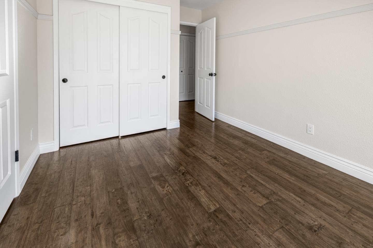 Detail Gallery Image 17 of 27 For 1940 Sycamore Ct, Hollister,  CA 95023 - 3 Beds | 2 Baths