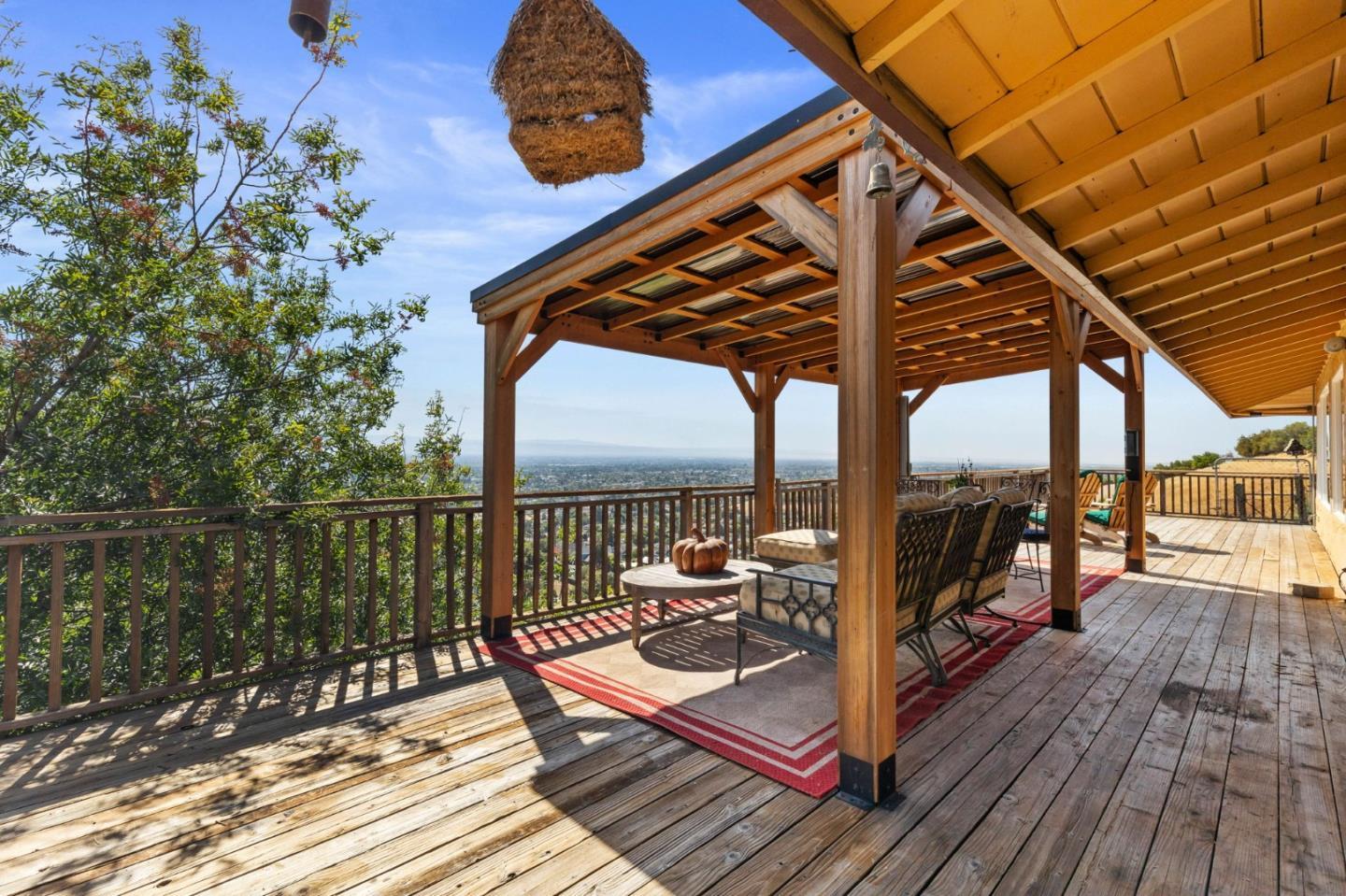 Detail Gallery Image 44 of 64 For 14990 Garcal Dr, San Jose,  CA 95127 - 5 Beds | 4 Baths