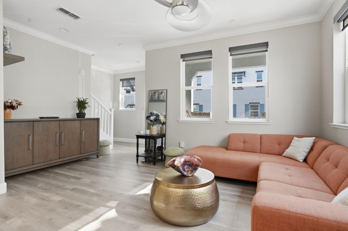 Detail Gallery Image 4 of 15 For 2733 Sorano Ct #UNIT 7,  San Jose,  CA 95111 - 3 Beds | 3/1 Baths