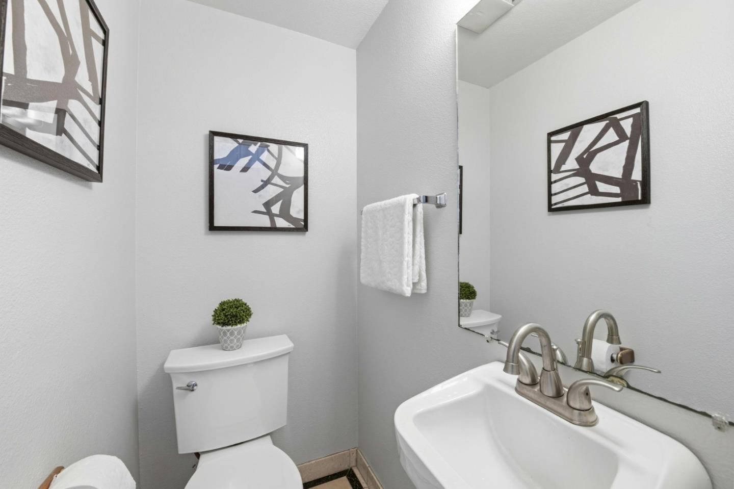 Detail Gallery Image 27 of 36 For 6281 Joaquin Murieta Ave #F,  Newark,  CA 94560 - 2 Beds | 1/1 Baths