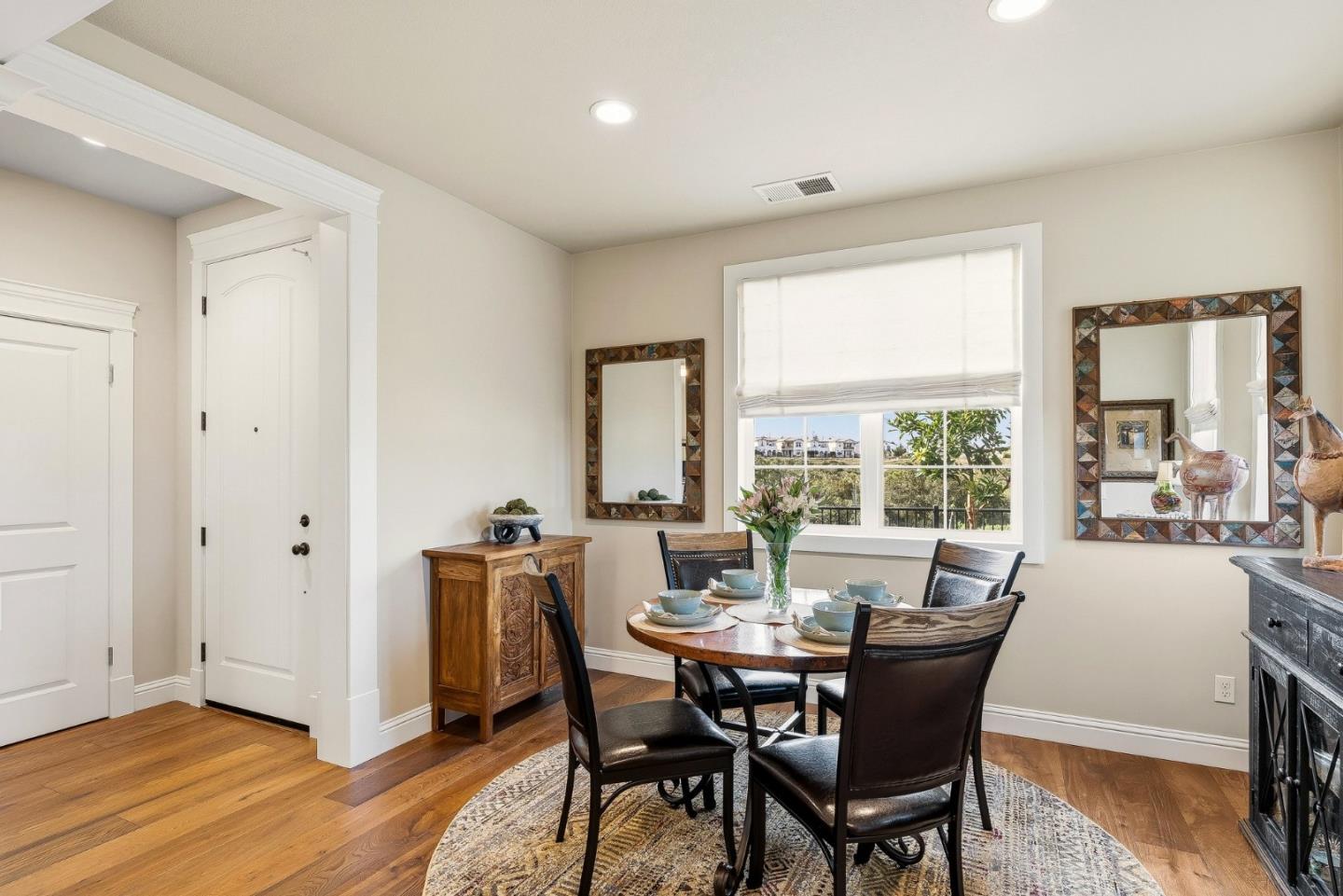 Detail Gallery Image 10 of 48 For 463 Marina Heights Dr, Marina,  CA 93933 - 3 Beds | 2/1 Baths