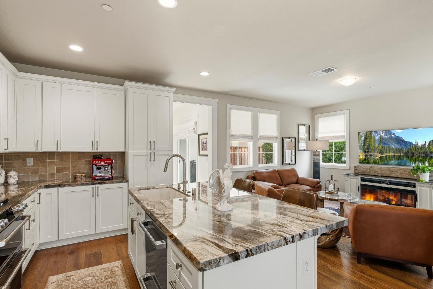 Detail Gallery Image 11 of 48 For 463 Marina Heights Dr, Marina,  CA 93933 - 3 Beds | 2/1 Baths