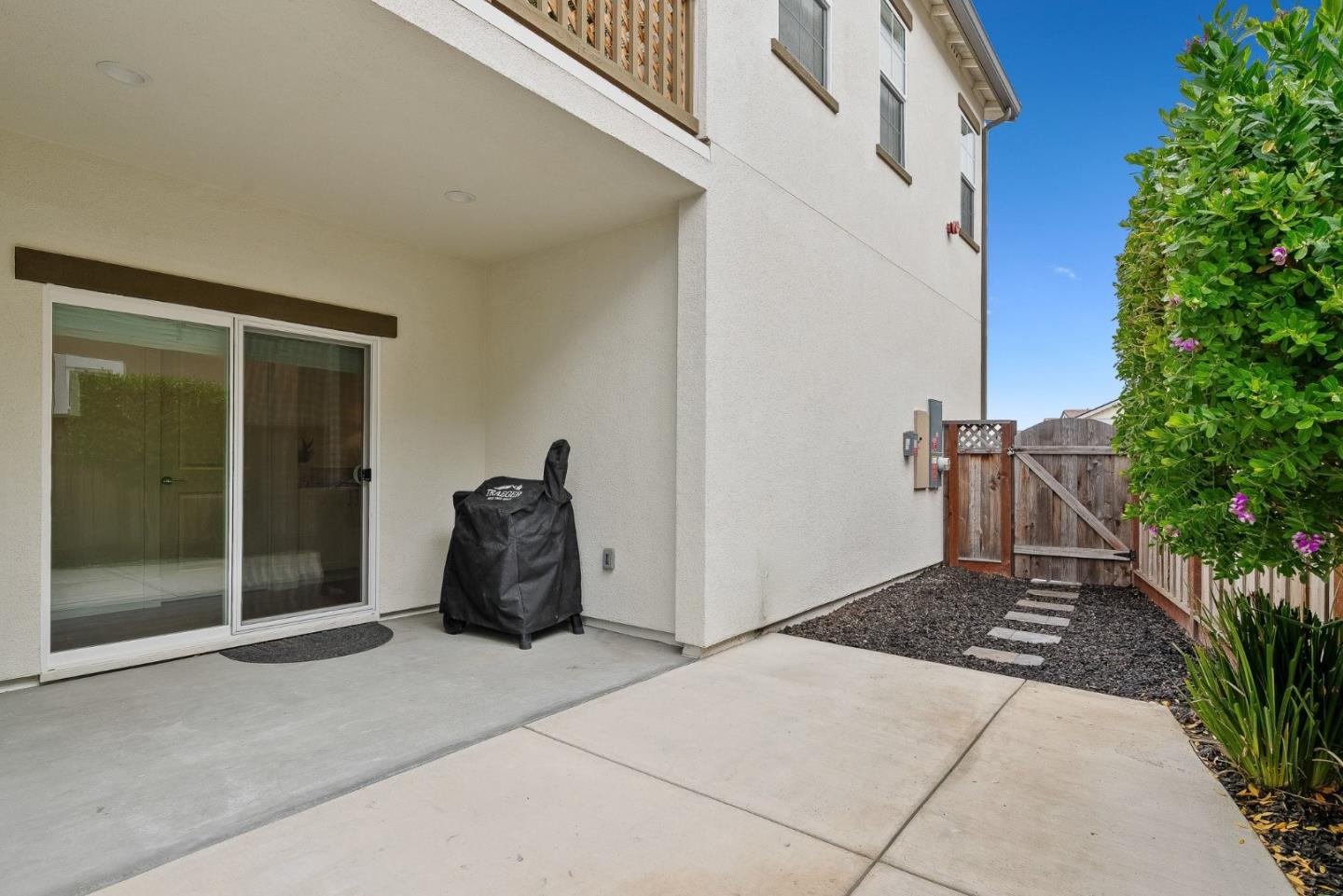 Detail Gallery Image 33 of 48 For 463 Marina Heights Dr, Marina,  CA 93933 - 3 Beds | 2/1 Baths