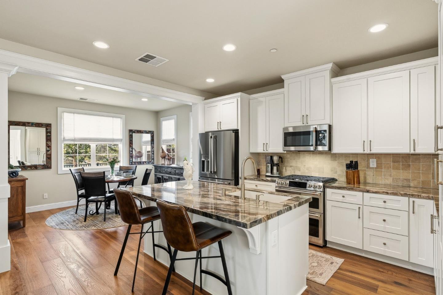 Detail Gallery Image 7 of 48 For 463 Marina Heights Dr, Marina,  CA 93933 - 3 Beds | 2/1 Baths