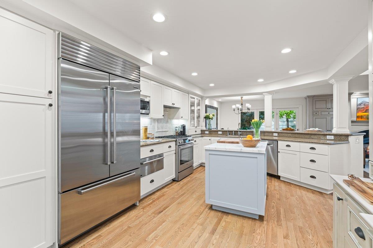 Detail Gallery Image 11 of 69 For 16979 Roberts #7,  Los Gatos,  CA 95032 - 3 Beds | 2 Baths