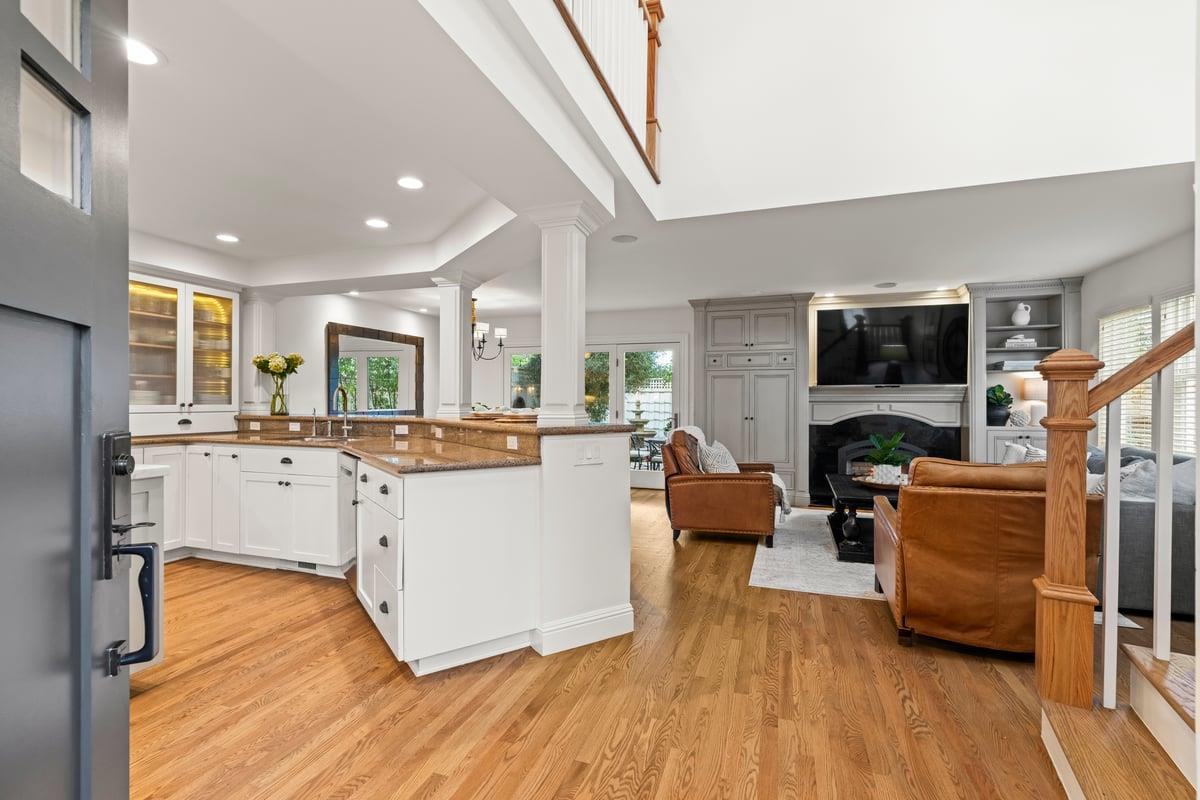 Detail Gallery Image 4 of 69 For 16979 Roberts #7,  Los Gatos,  CA 95032 - 3 Beds | 2 Baths