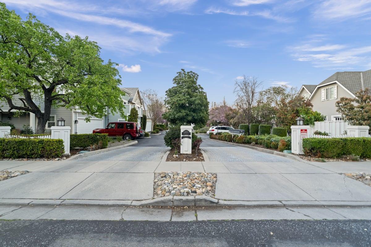 Detail Gallery Image 40 of 69 For 16979 Roberts #7,  Los Gatos,  CA 95032 - 3 Beds | 2 Baths