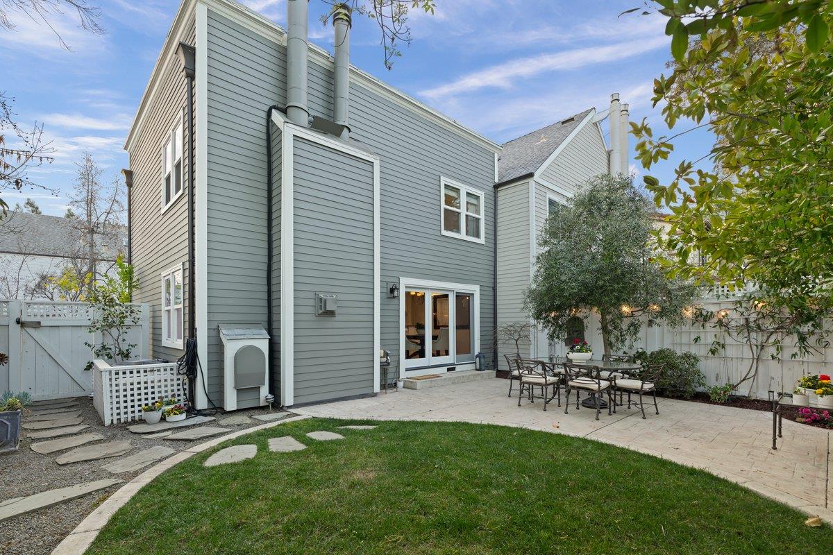 Detail Gallery Image 63 of 69 For 16979 Roberts #7,  Los Gatos,  CA 95032 - 3 Beds | 2 Baths