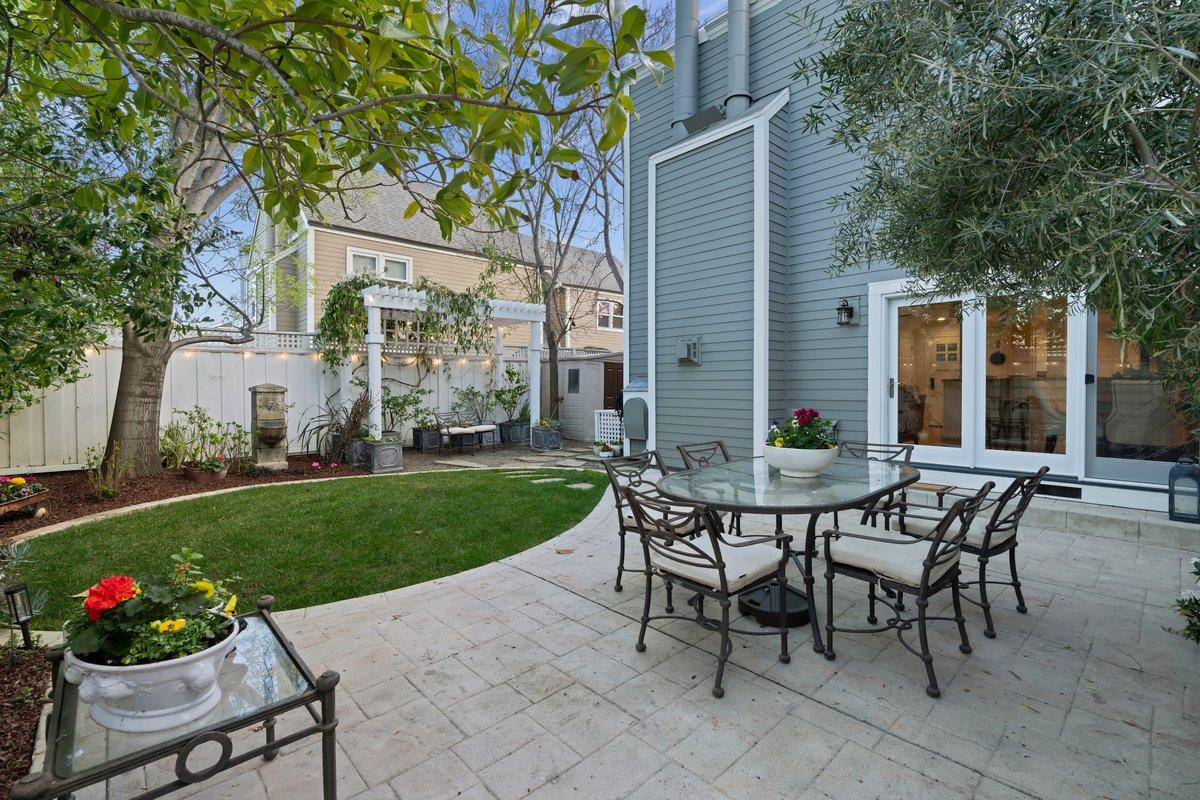 Detail Gallery Image 64 of 69 For 16979 Roberts #7,  Los Gatos,  CA 95032 - 3 Beds | 2 Baths